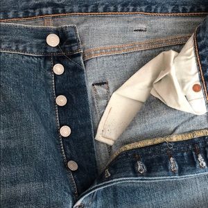 Levi's Jeans - Men’s Levi’s 501 size 38x32 Levi's Jeans - Men’s Levi’s 501 size 38x32